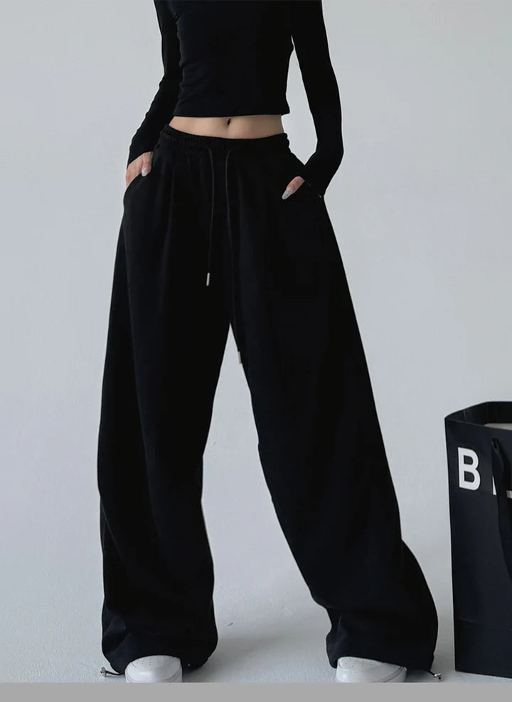 Hikari Exclusive Oversized Uncuffed Sweatpants