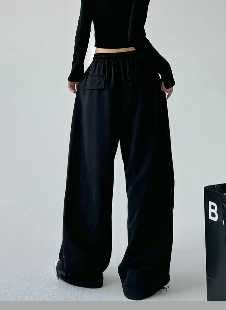 Hikari Exclusive Oversized Uncuffed Sweatpants
