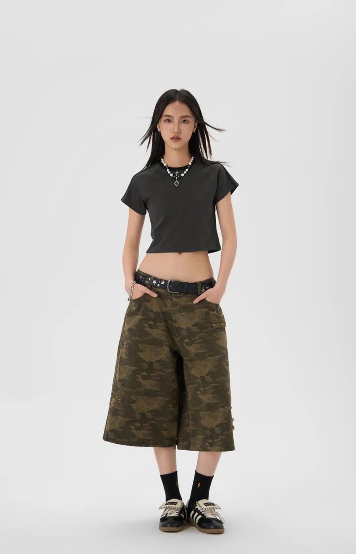 JHYQ Camo Capri Cut Shorts