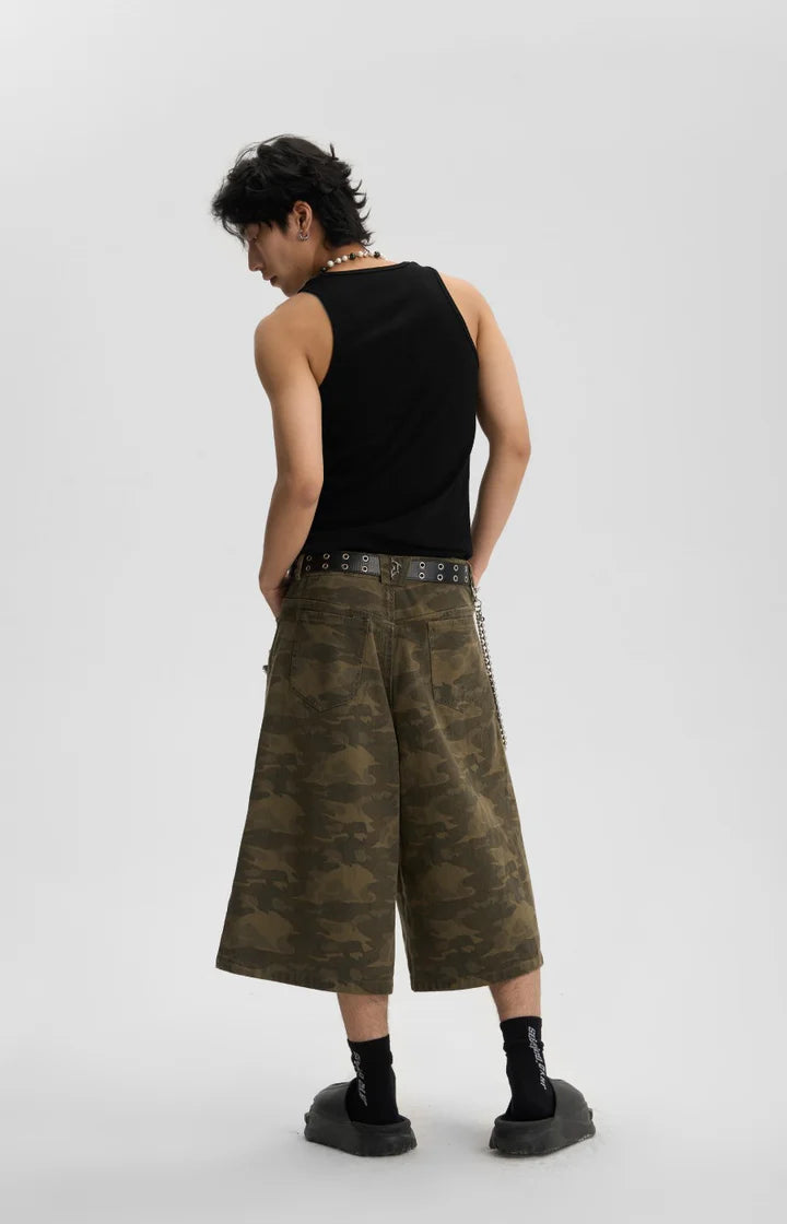 JHYQ Camo Capri Cut Shorts